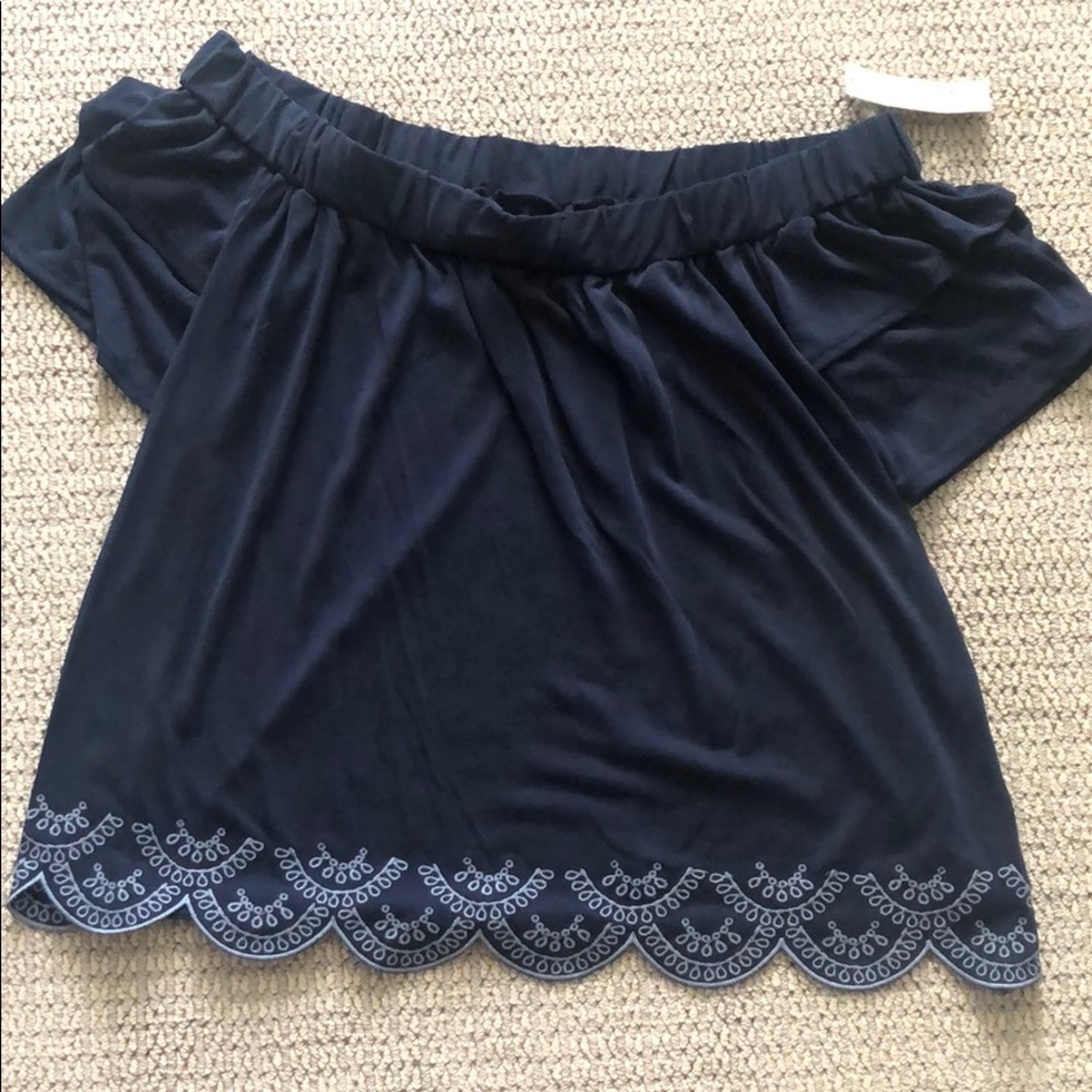 Francescas navy shirt